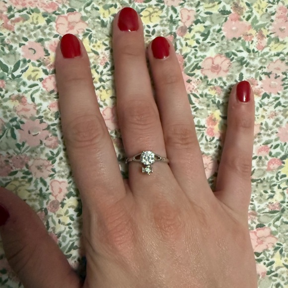 Vivienne Westwood Reina Ring - Picture 1 of 3